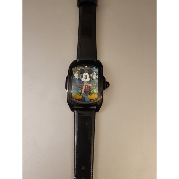 Disney Invicta Limited Edition model 25895 Mickey Mouse Watch - Picture 7 of 8